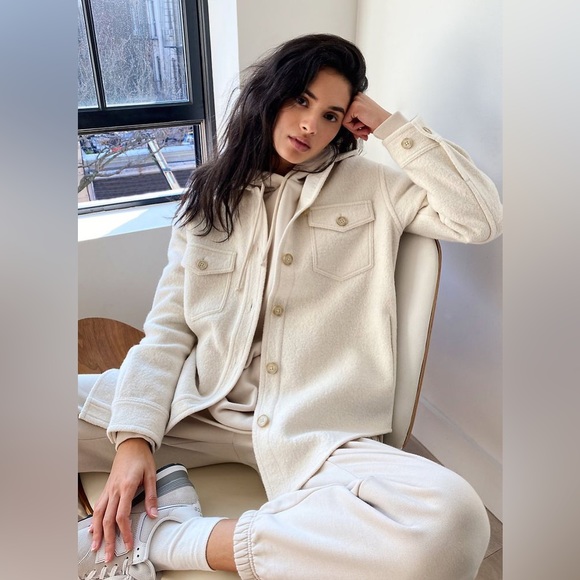 SOLD NWOT ARITZIA THE GANNA SHIRT JACKET- SIZE XXS IN HEATHER LIGHT OATMEAL - Picture 1 of 6